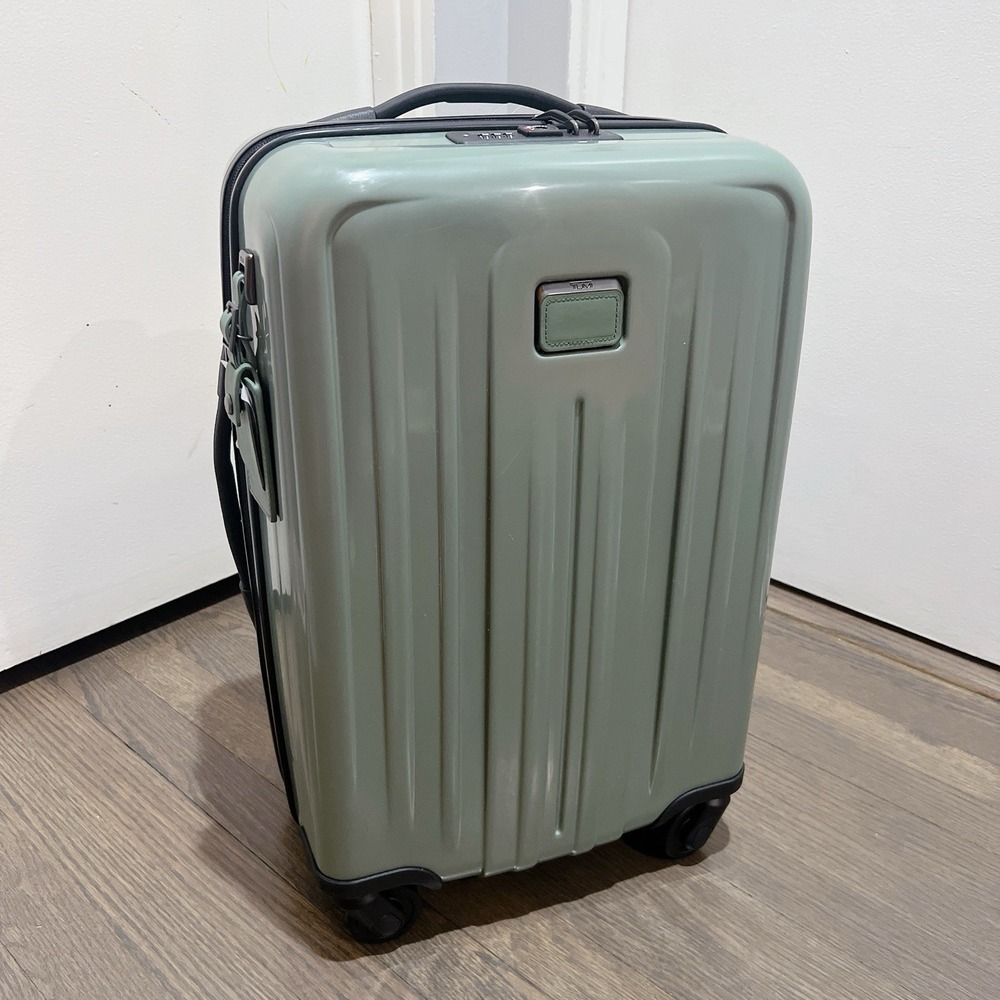 NEW Tumi V4 INTERNATIONAL Expandable 4 Wheel Carry On Suit Case - SAGE GREEN - Picture 3 of 13
